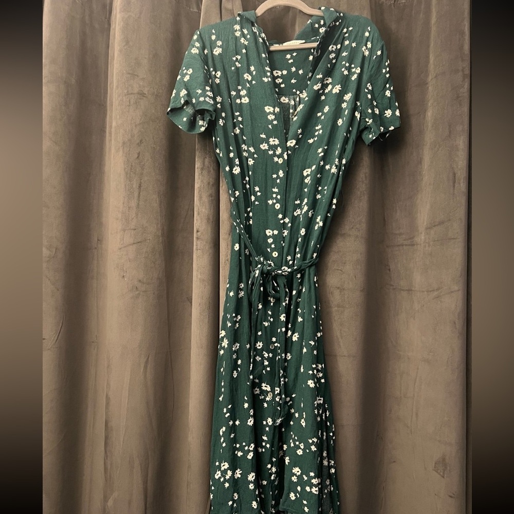 Urban outfitter button up floral dress